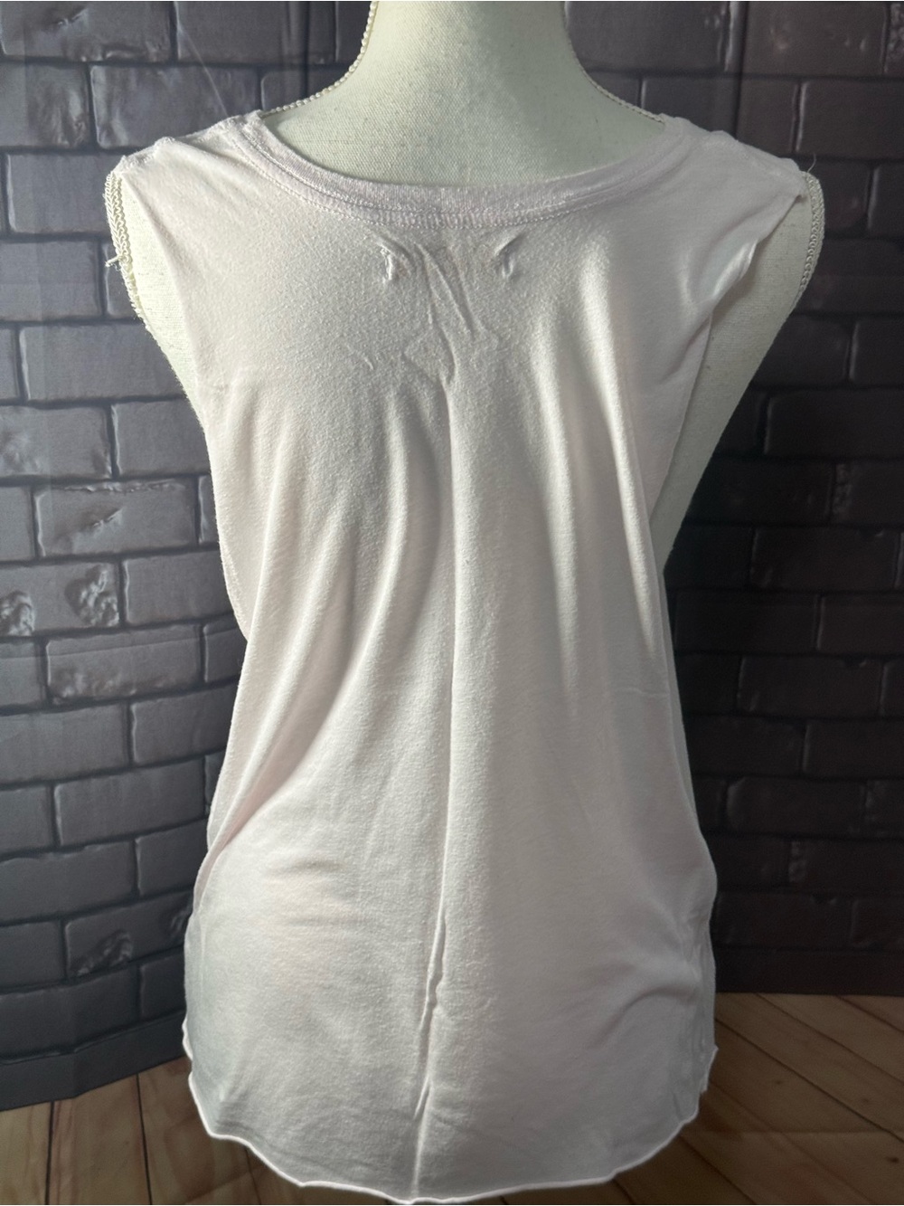 Spiritual Gangster Pale Pink Graphic Muscle Tee - Picture 14 of 15